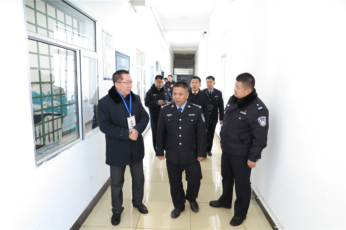 内蒙古乌审旗人民检察院赵冬有副检察长深入看守所开展安全防范大检察